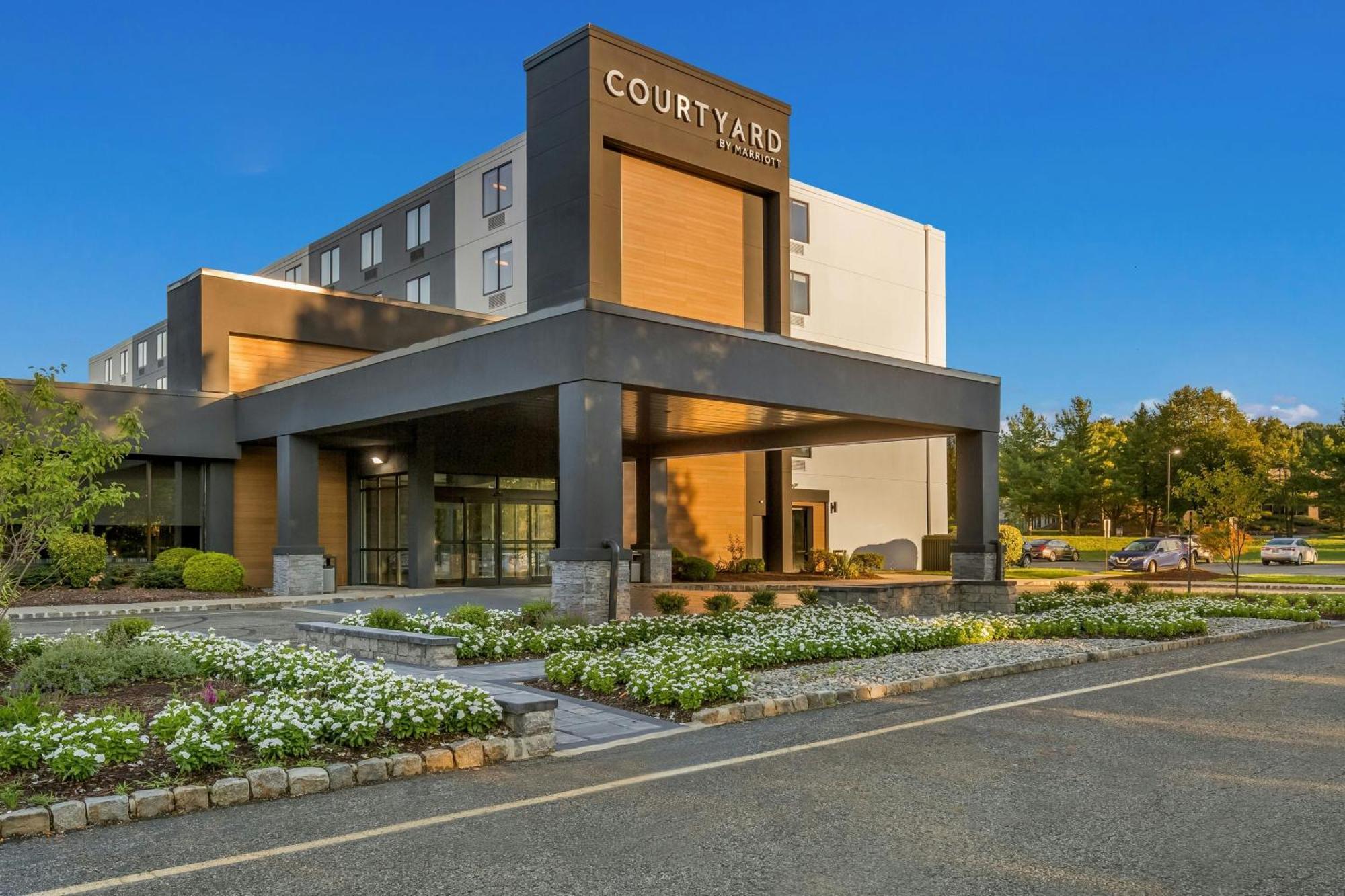 Courtyard Rockaway-Mount Arlington 호텔 외부 사진